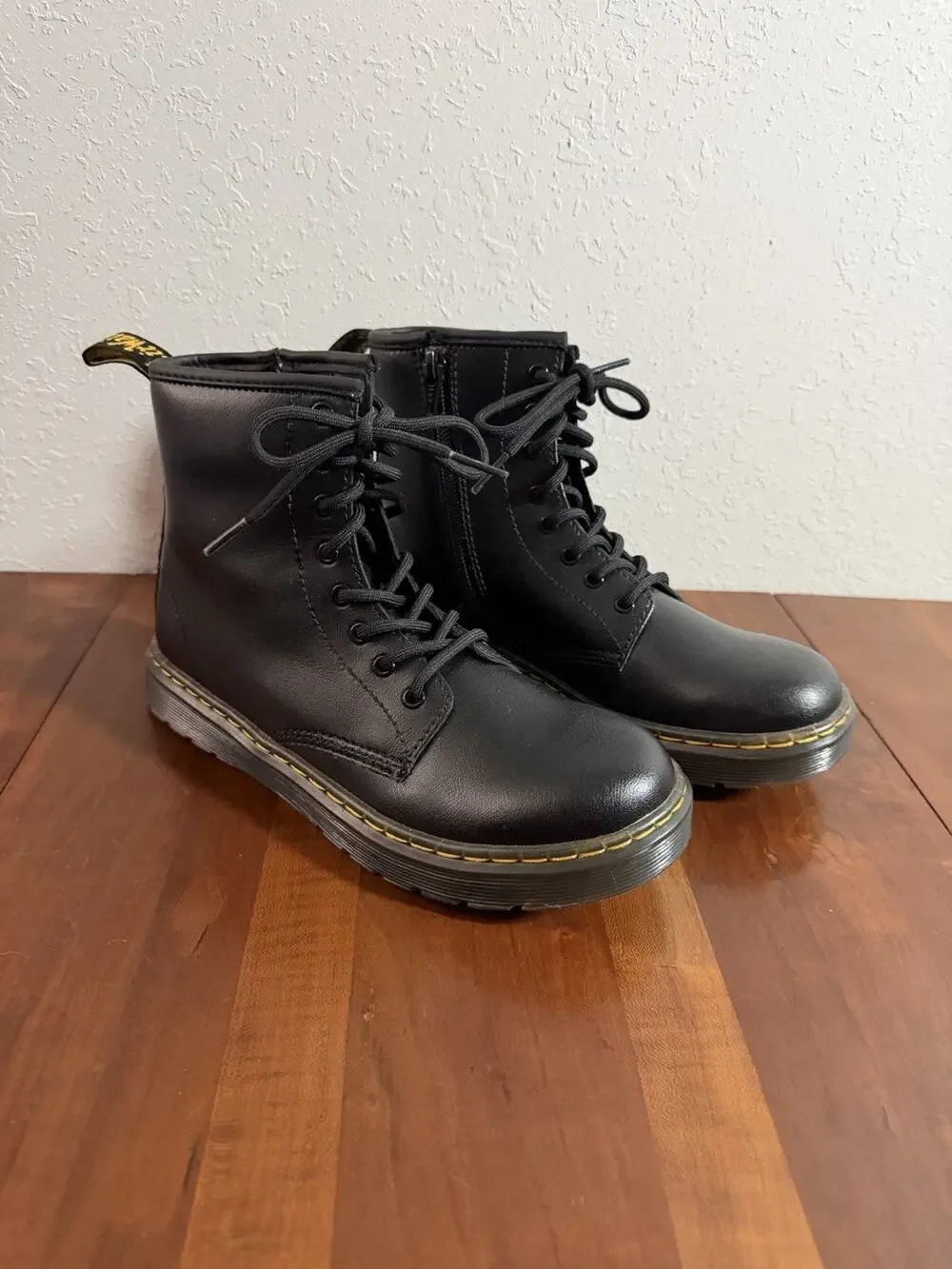 Dr. Martens Zavala Black Leather Lace Up Side Zip Combat Boot Kids 4M EUC